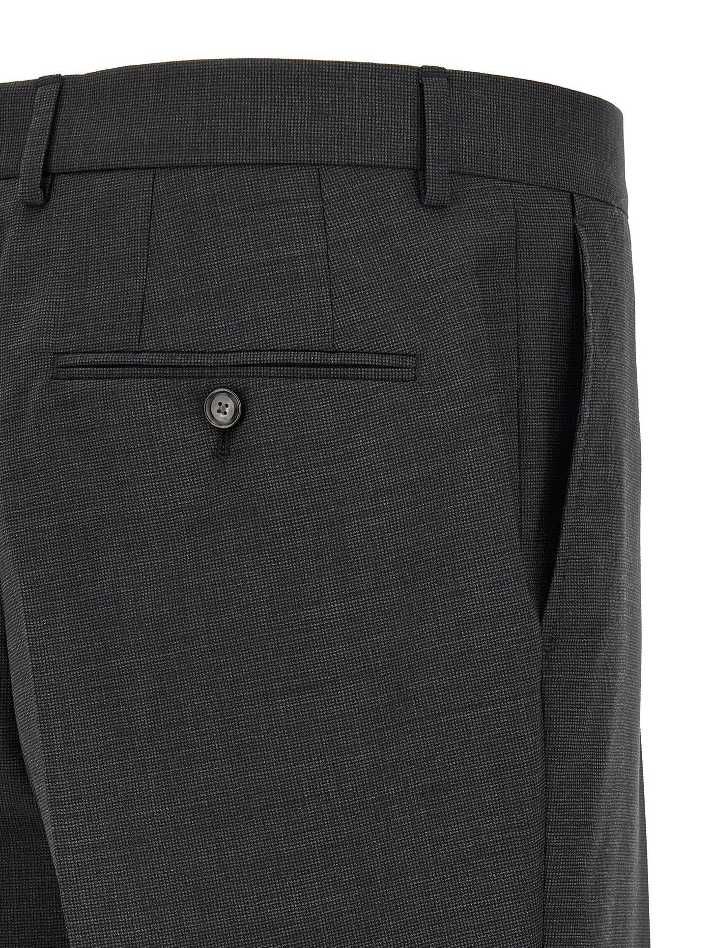 Pant Suit by Hugo Boss for men in virgin wool gray features a tailored silhouette, showcasing a sophisticated and tailored straight & slim for a refined, professional look.