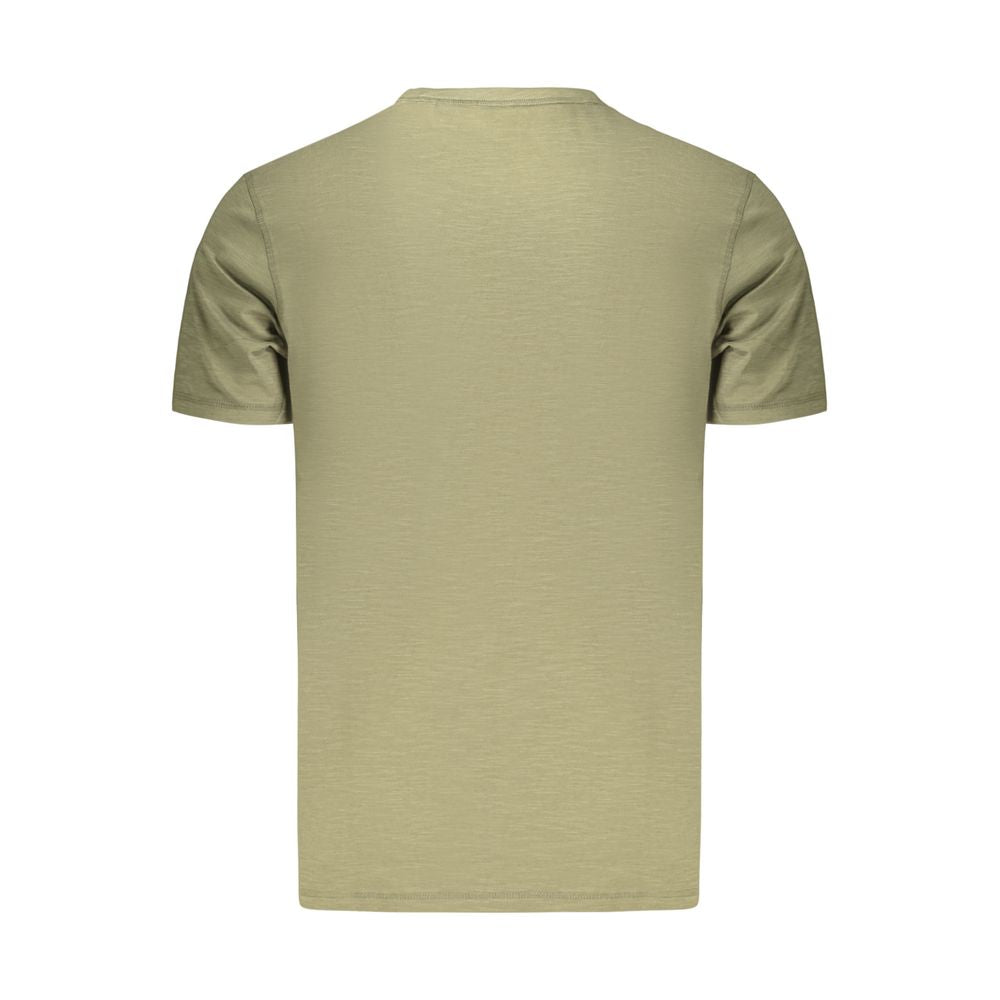 T-Shirt by Hugo Boss for men in cotton green & print features a plush silhouette, showcasing a sophisticated crew neckline and for a truly plush finish.