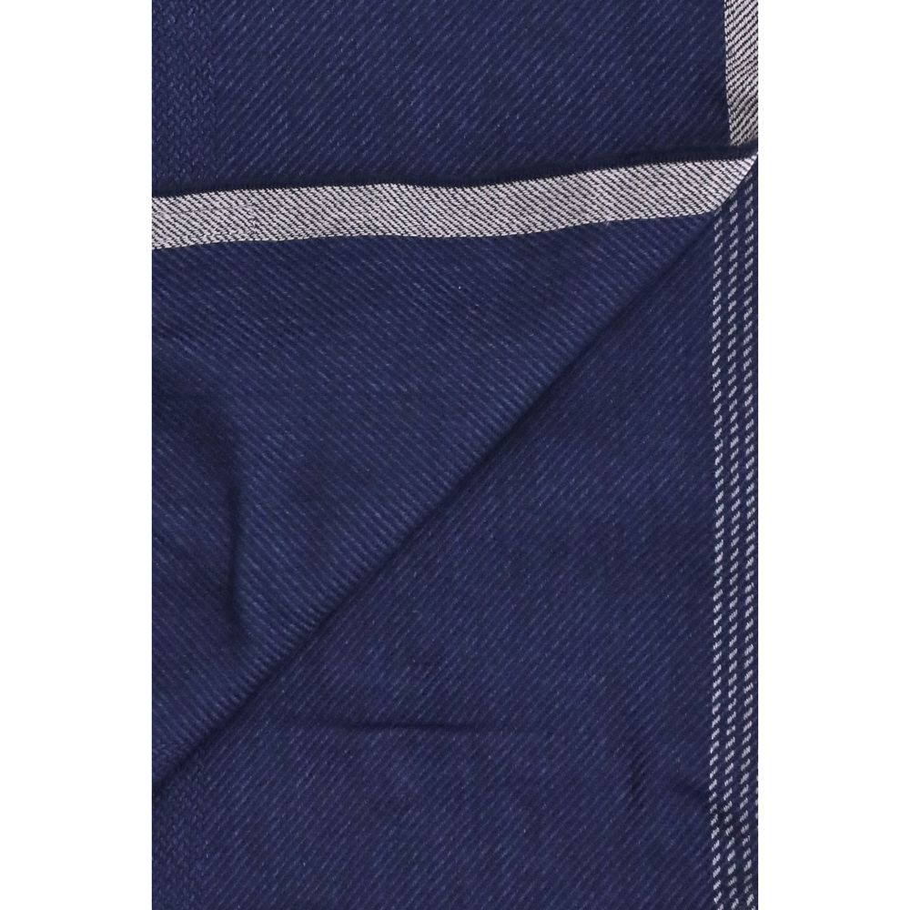 Scarf by Brunello Cucinelli for men in cashmere wool blue & patterned presents a effortlessly chic silhouette, artfully capturing the essence of the effortlessly chic Cashmere Wool Frayed-Edge Scarf design for a sophisticated look.