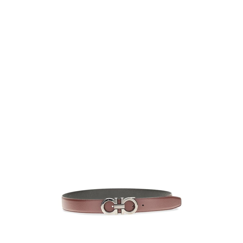 Belt by Ferragamo for men in bos taurus calfskin leather brown features an distinguished design, perfectly showcasing the sophisticated craftsmanship of this distinguished Gancini Bos Taurus Calfskin Leather Belt.