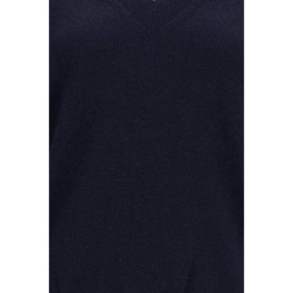 Sweater by Malo for women in cashmere & capra leather blue showcases a downtown chic silhouette, artfully finished with a downtown chic and for a sophisticated, high-end look.