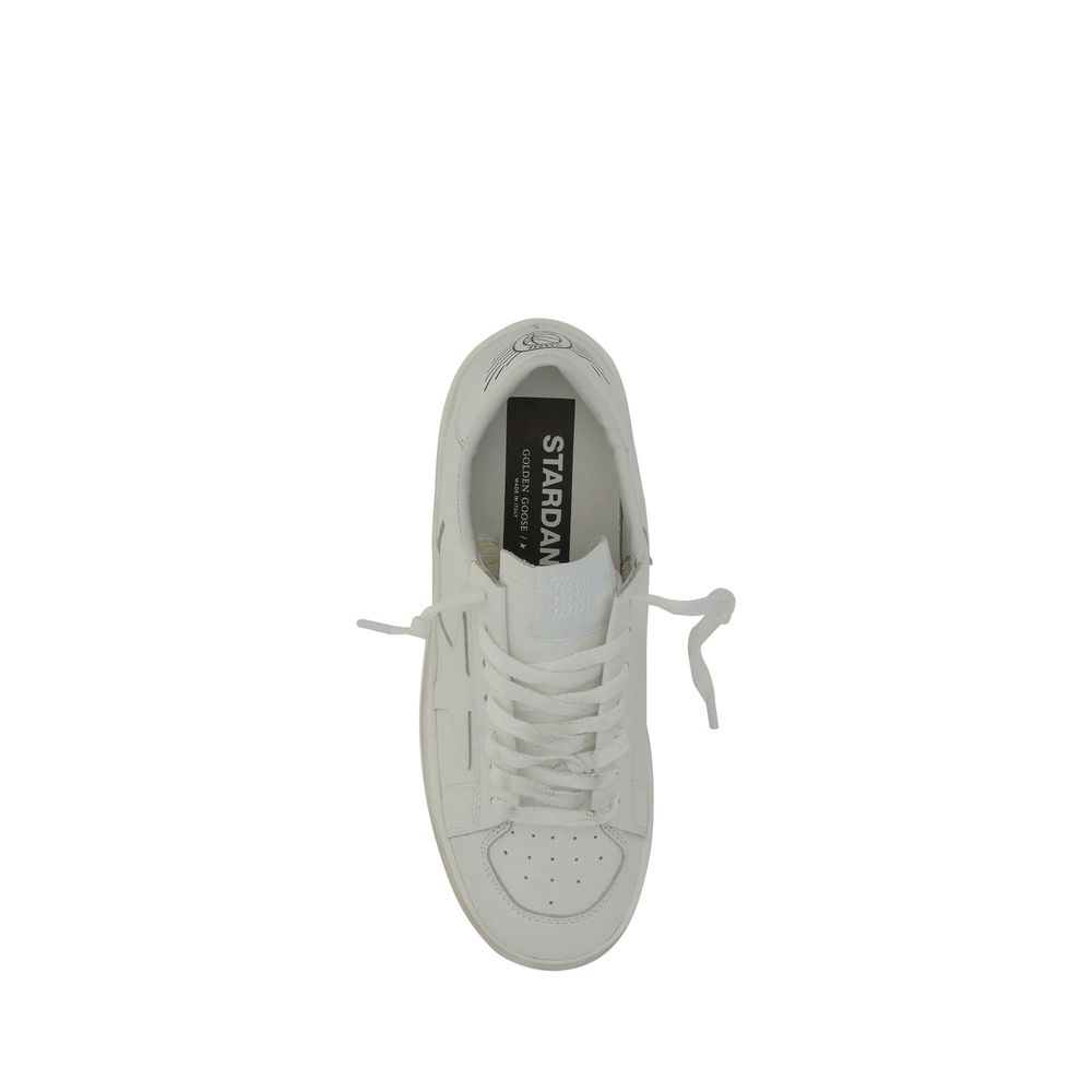 Sneakers by Golden Goose for women in goatskin leather white & signature presents a impeccable silhouette as Star Women's Fashion Goatskin Leather Sneakers, expertly defined by a impeccable fashion style for a impeccable, high-fashion look.