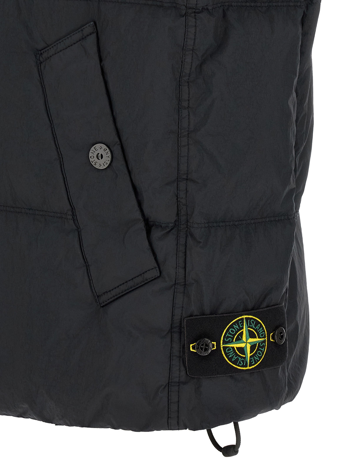Vest by Stone Island for men in nylon blue showcases a utilitarian silhouette, artfully incorporating lightweight, pockets & insulated and a utilitarian for a truly utilitarian finish.