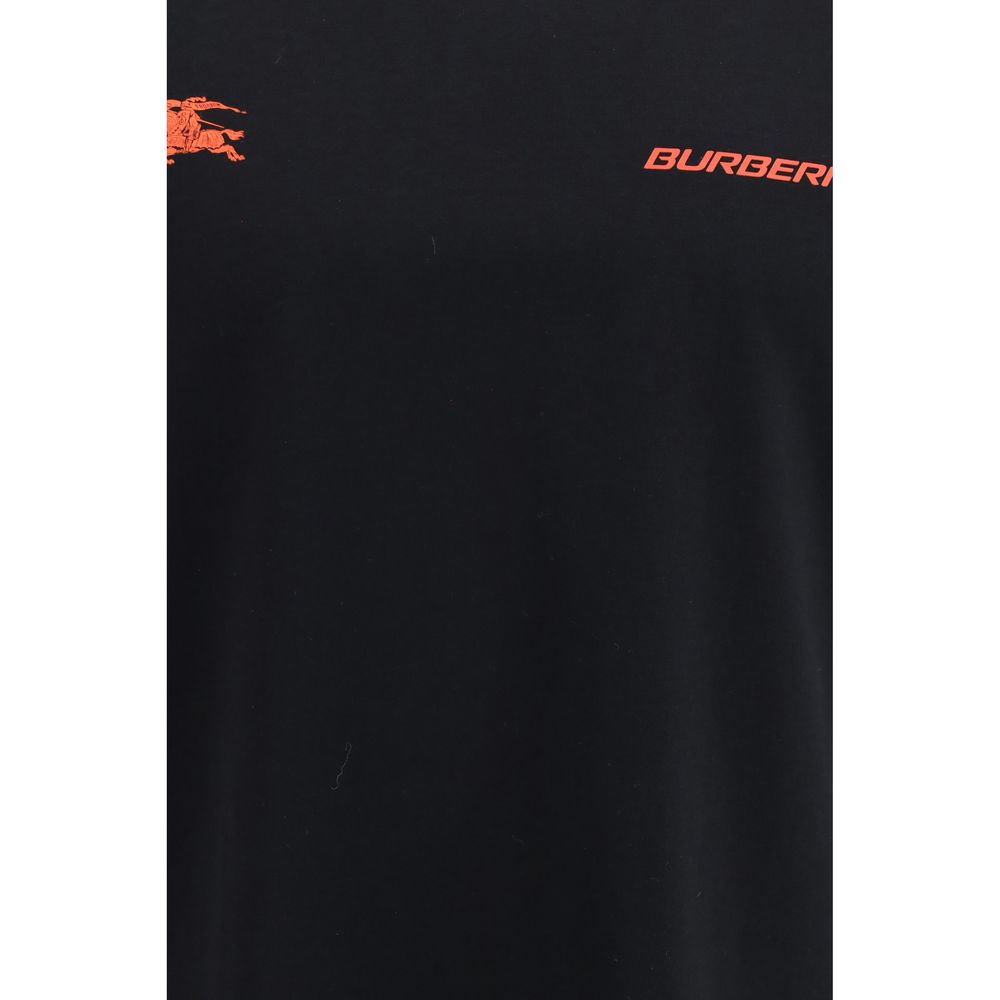 T-Shirt by Burberry for men in cotton black & print features a plush silhouette, showcasing a sophisticated crew neckline and for a truly plush finish.
