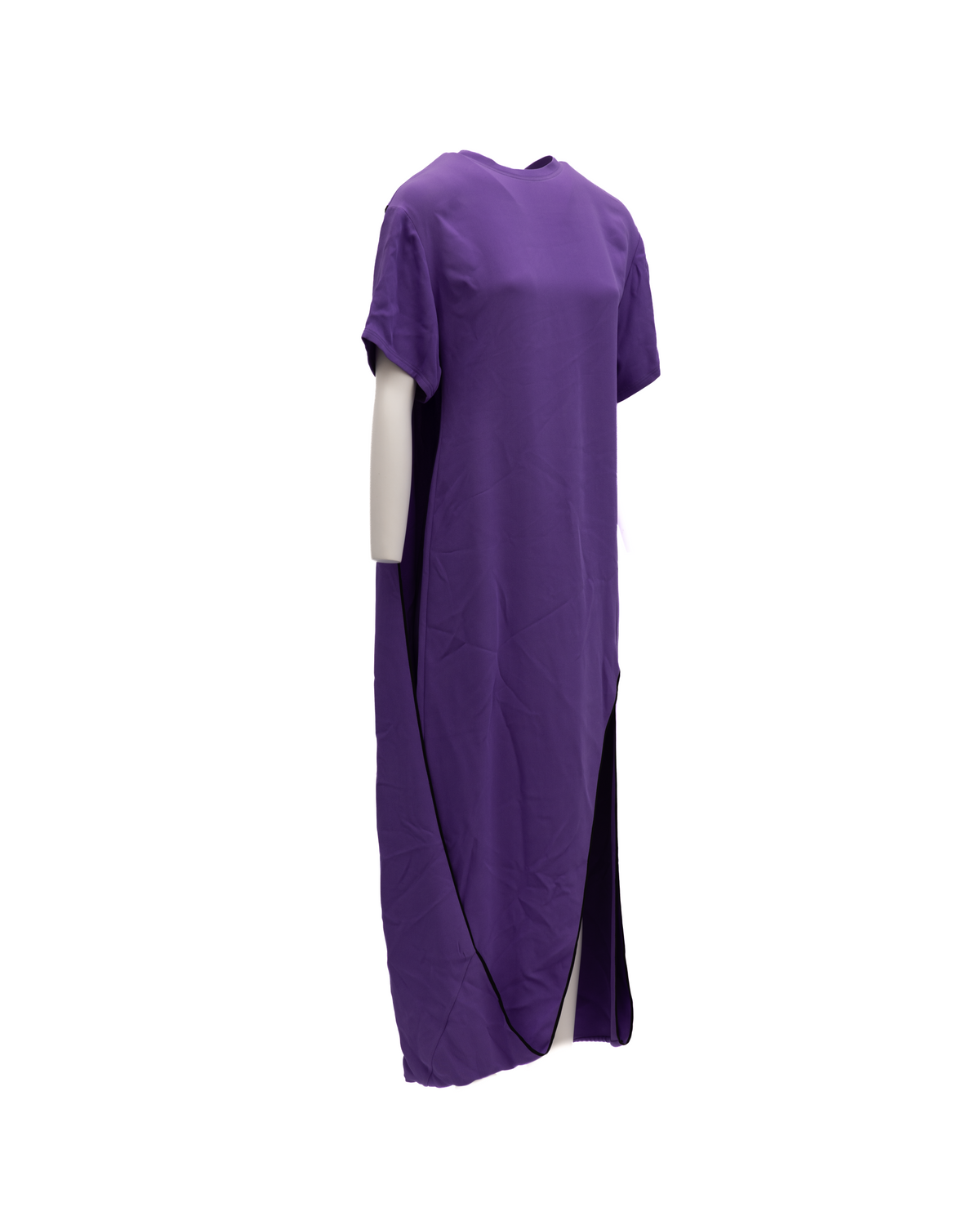 Dress by Valentino Garavani for women in lace purple features an cute silhouette, detailed with a and that elegantly flows into a cute long.