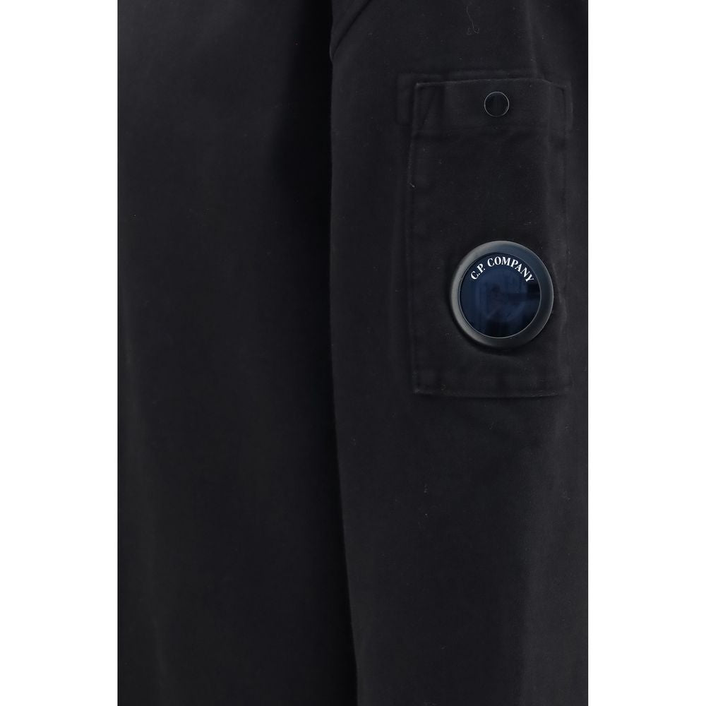 Sweatshirt by C.P. Company for men in cotton black features an enviable silhouette, showcasing a premium and refined for a truly enviable finish.