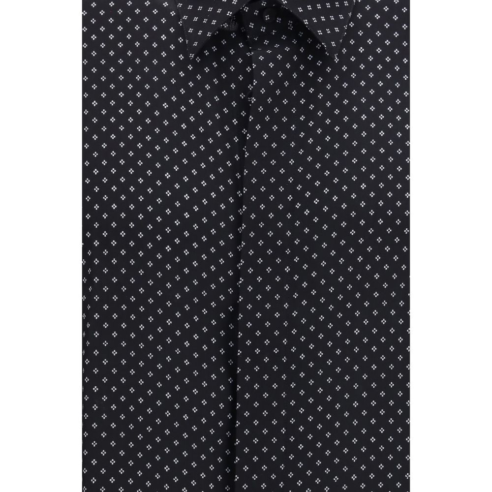 Shirt by Tom Ford for men in silk black, patterned & print showcases a sleek silhouette, elegantly detailed with a sleek and for a sleek finish.