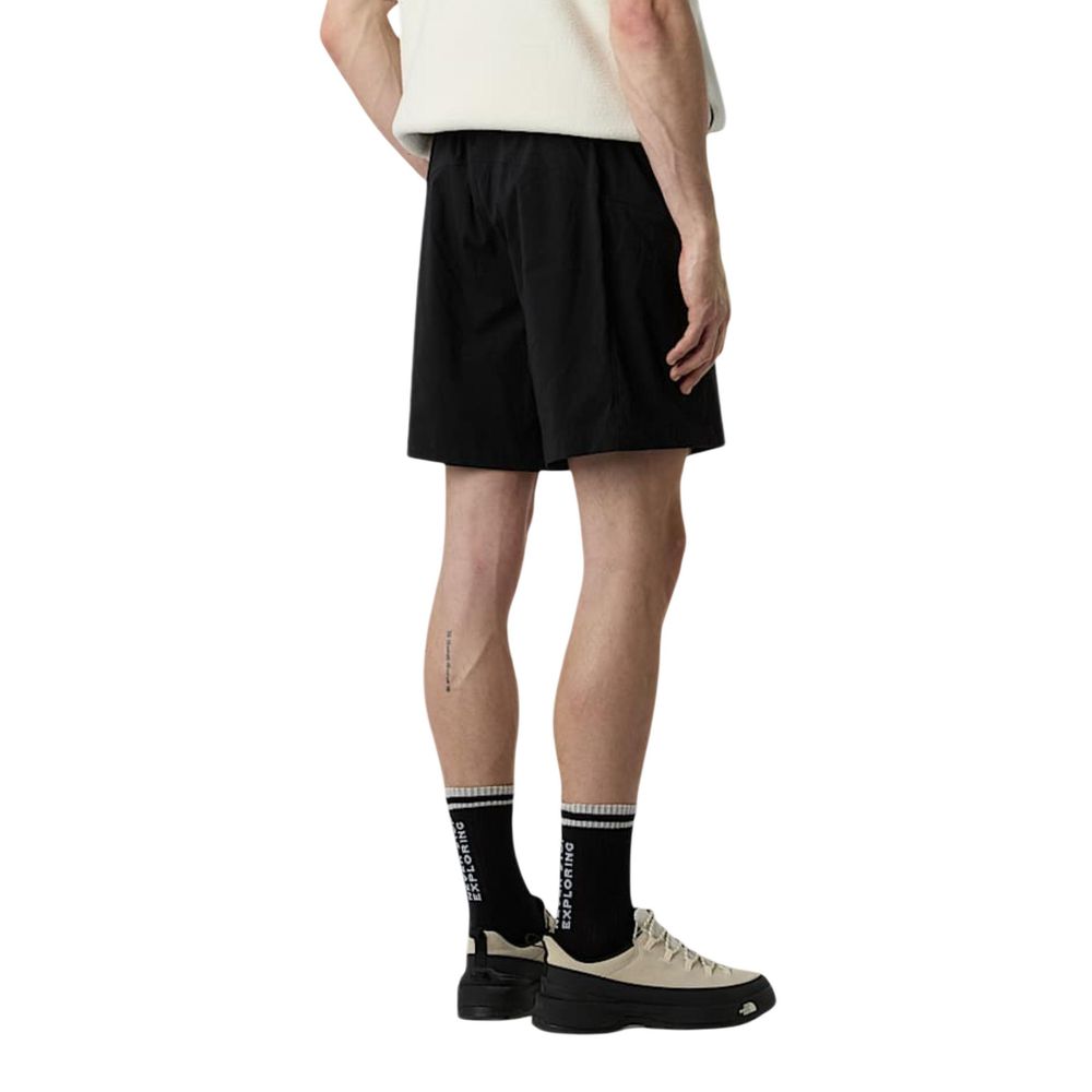 Bermuda Shorts by The North Face for men in polyester black presents a sleek silhouette, featuring a sleek athletic with a refined short and a sophisticated .