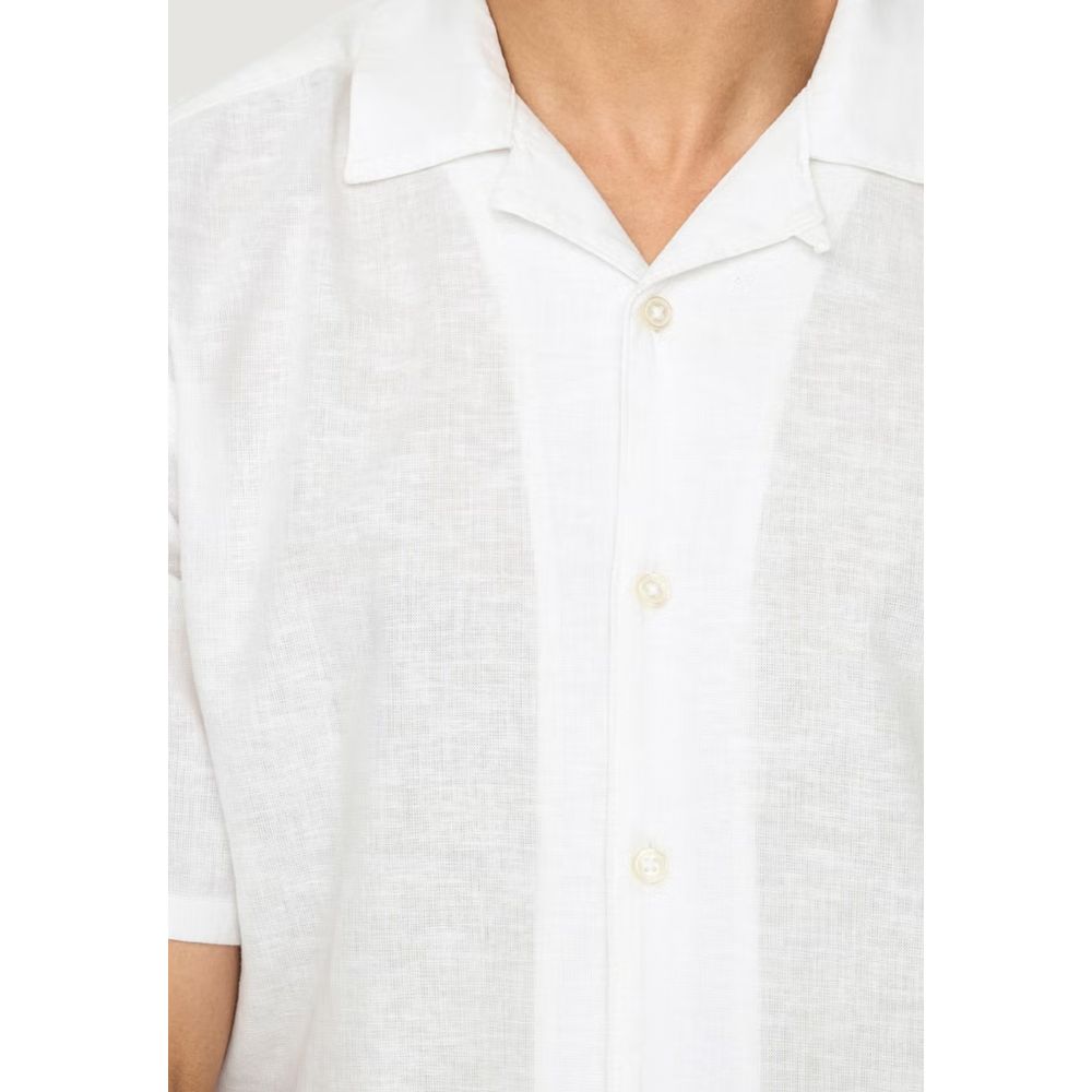 Shirt by Only & Sons for men in cotton & linen white showcases a sharp silhouette, elegantly detailed with a sharp and sharp .