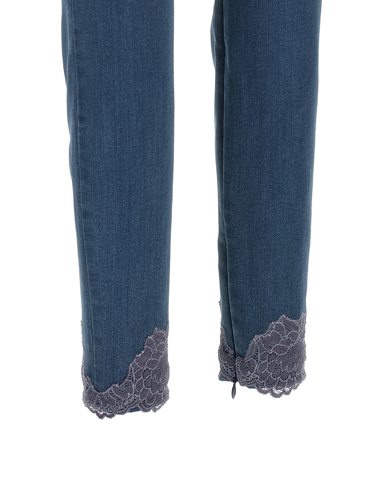 Jeans by Valentino Garavani for women in denim leather & lamb shearling blue & brown features an sophisticated high rise and with a precise long, creating a sophisticated and sophisticated silhouette.