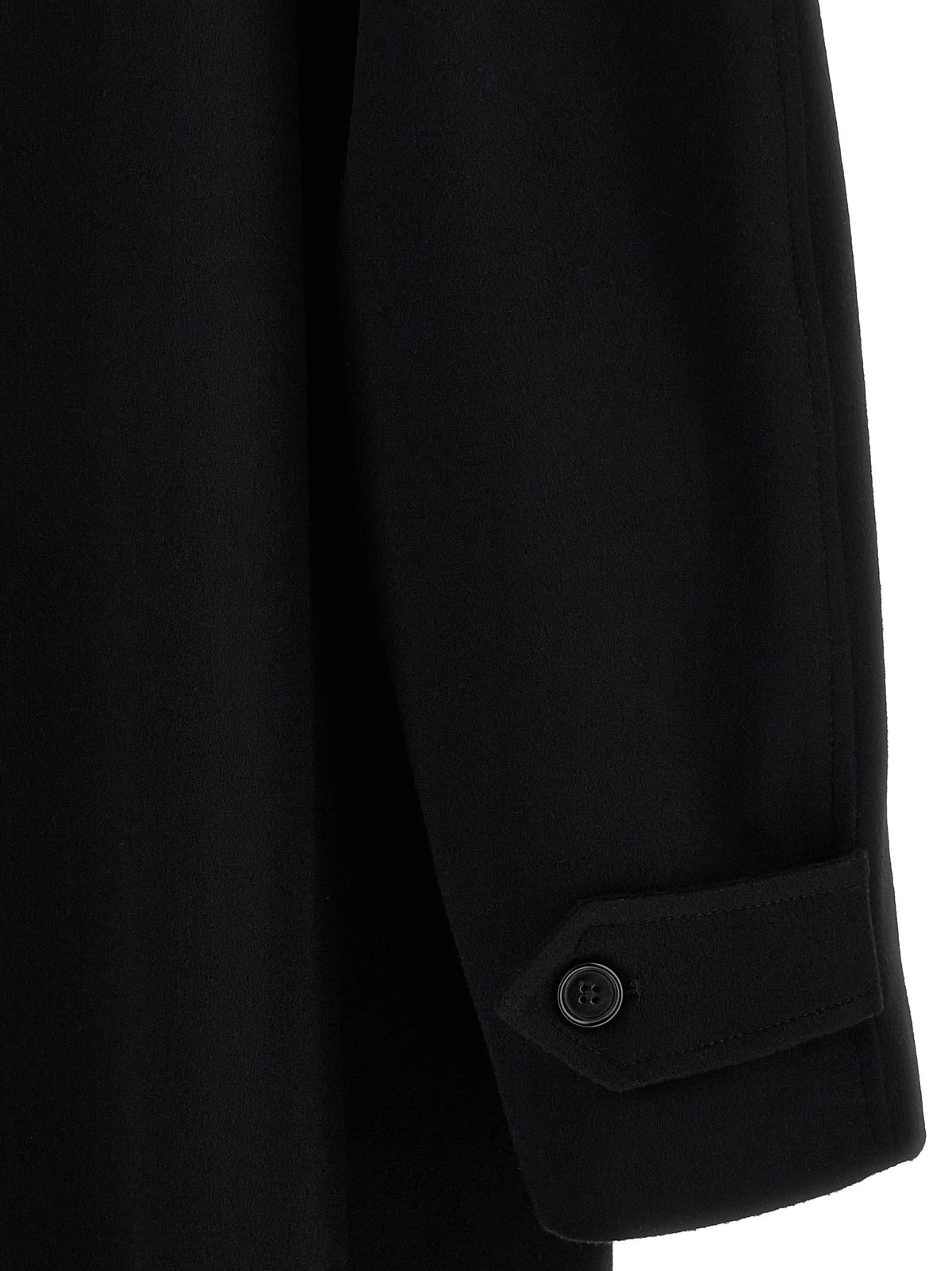 Overcoat by Jil Sander for men in wool black features a cosy chic silhouette, artfully detailed with a sophisticated and premium pockets for a cosy chic finish.