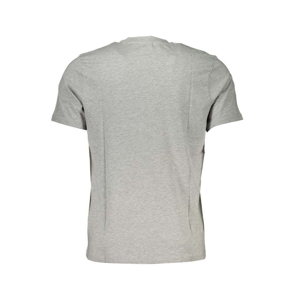T-Shirt by North Sails for men in cotton gray & print showcases a fashionable silhouette, elegantly detailed with a fashionable and for a sophisticated, high-fashion look.