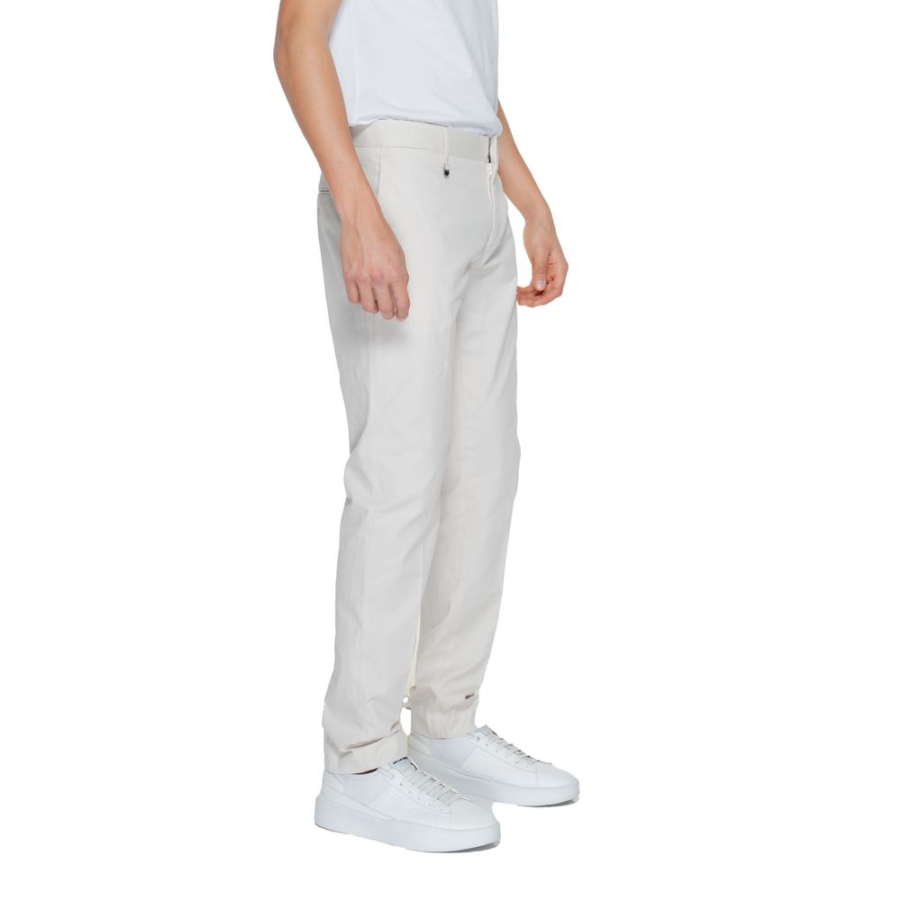 Pants by Antony Morato for men in stretch cotton modal & polyamide beige showcases a unrivaled comfort silhouette, featuring a cut and long with a for a unrivaled comfort and refined aesthetic.