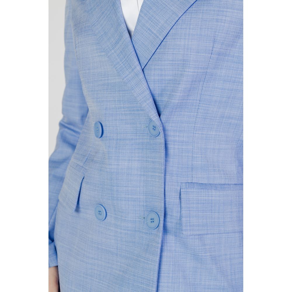Suit by Sandro Ferrone for women in polyester & viscose blue showcases a sartorial silhouette, artfully finished with a sophisticated and a sartorial for a truly sartorial look.
