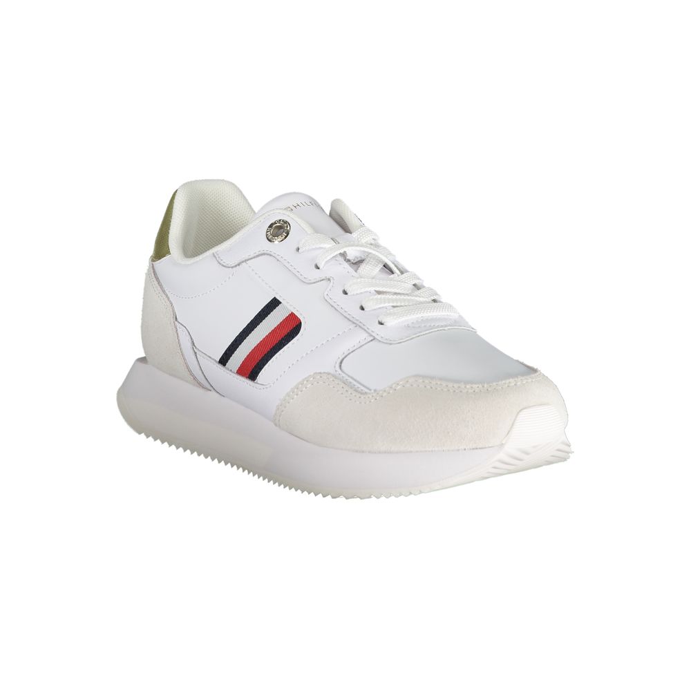 Sneakers by Tommy Hilfiger for women in polyester polyethylene leather white features a sumptuous design, perfectly showcasing the sumptuous fashion style of this Aren Crisp Women's Fashion Polyester Polyethylene Leather Sneakers.