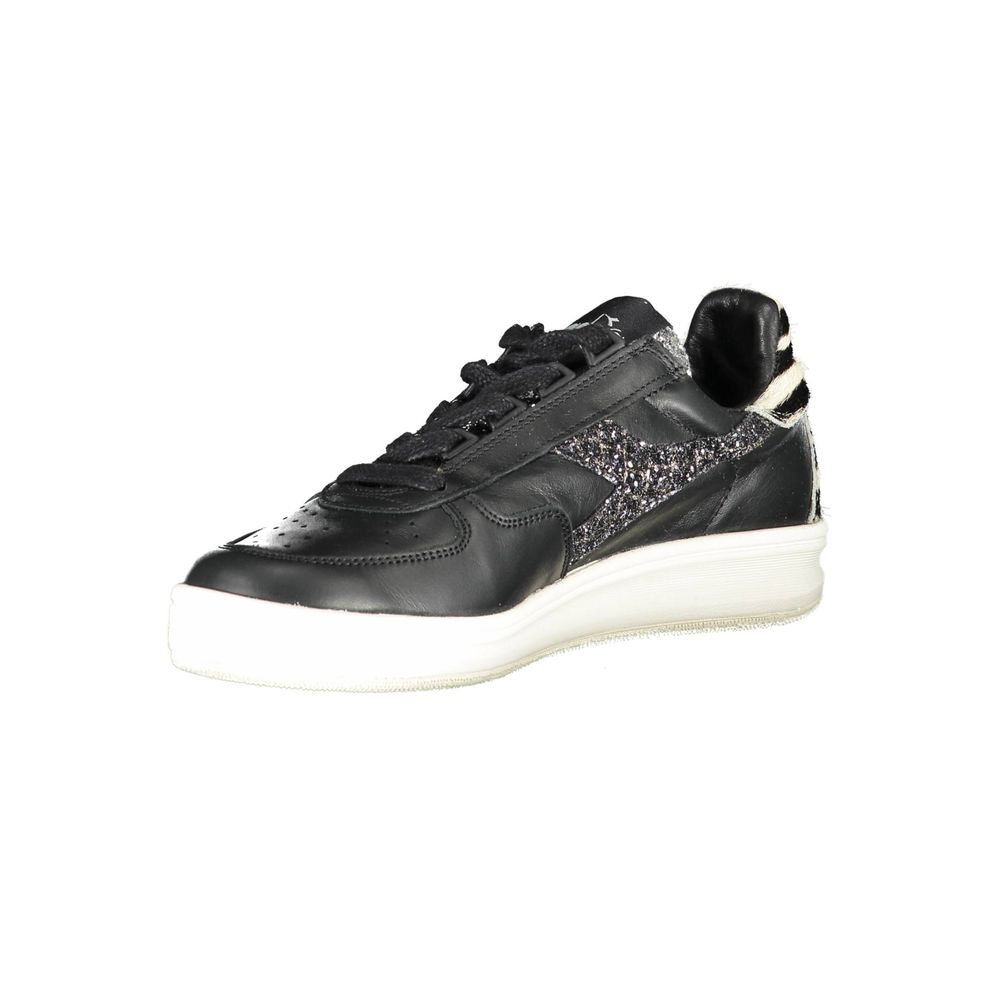 Sneakers by Diadora for women in fabric black features an sumptuous design from the Women's Casual Fabric Sneakers collection, highlighting a sumptuous casual style for a premium, high-fashion look.