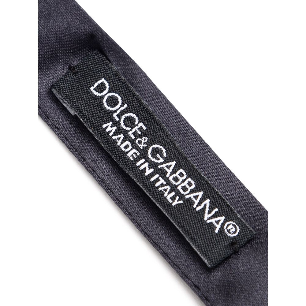 Necktie by Dolce & Gabbana for men in silk brown & dark-gray features an effortlessly chic silhouette, showcasing a sophisticated effortlessly chic finish from the signature Silk Necktie collection.