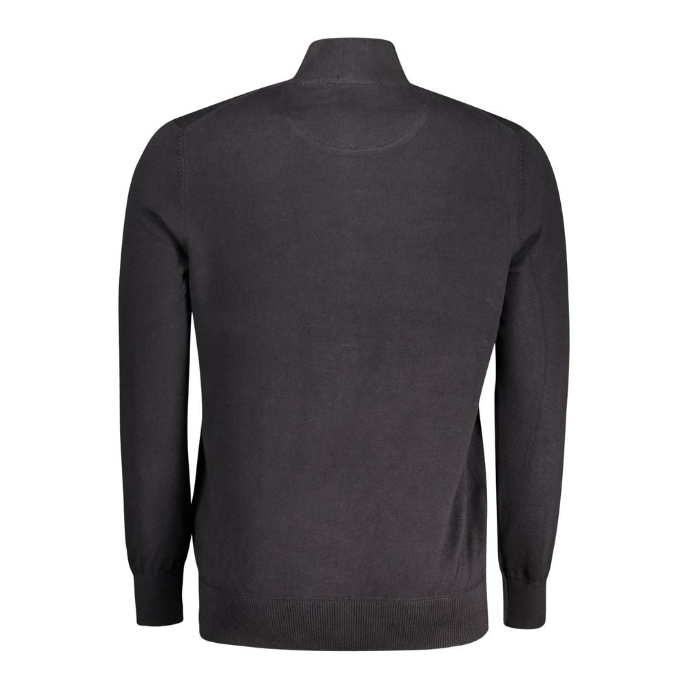Cardigan by Timberland for men in organic cotton black showcases a luxurious silhouette, meticulously detailed with a sophisticated and for a refined finish.