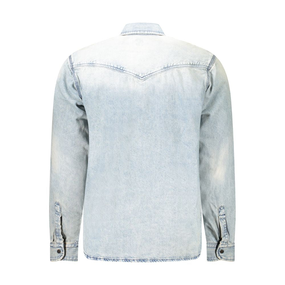 Shirt by Hugo Boss for men in denim cotton blue presents a discerning silhouette, showcasing a sophisticated and for a truly discerning finish.
