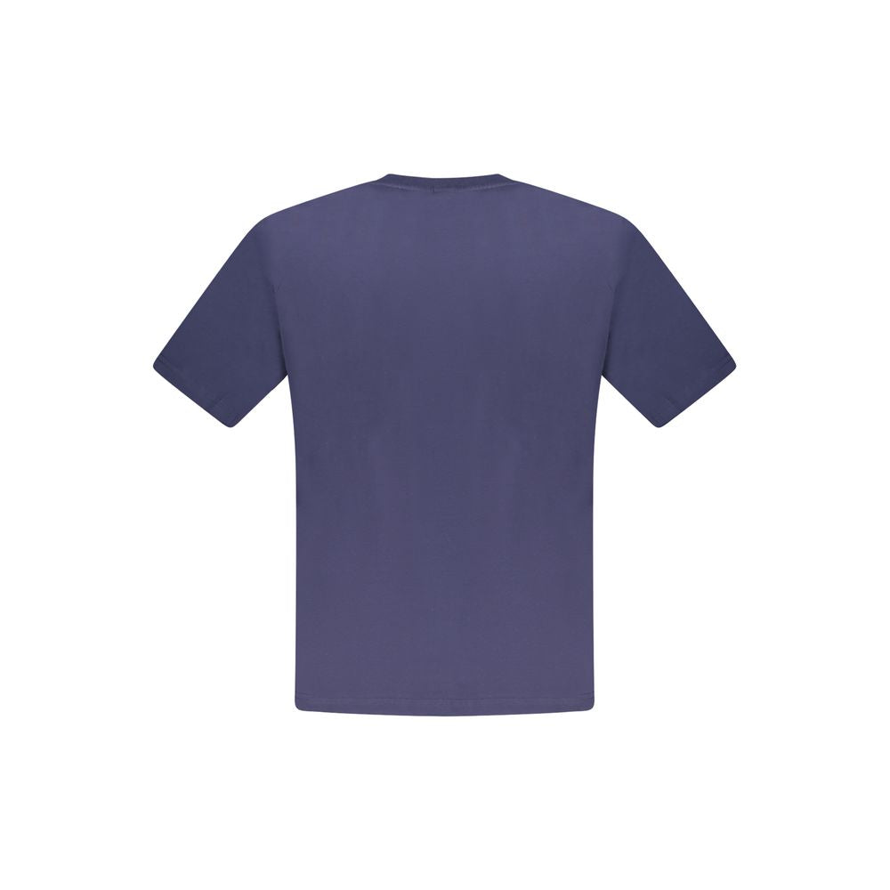 T-Shirt by North Sails for men in cotton blue & print showcases a unassuming silhouette, artfully detailed with a refined and unassuming for a sophisticated, contemporary look.
