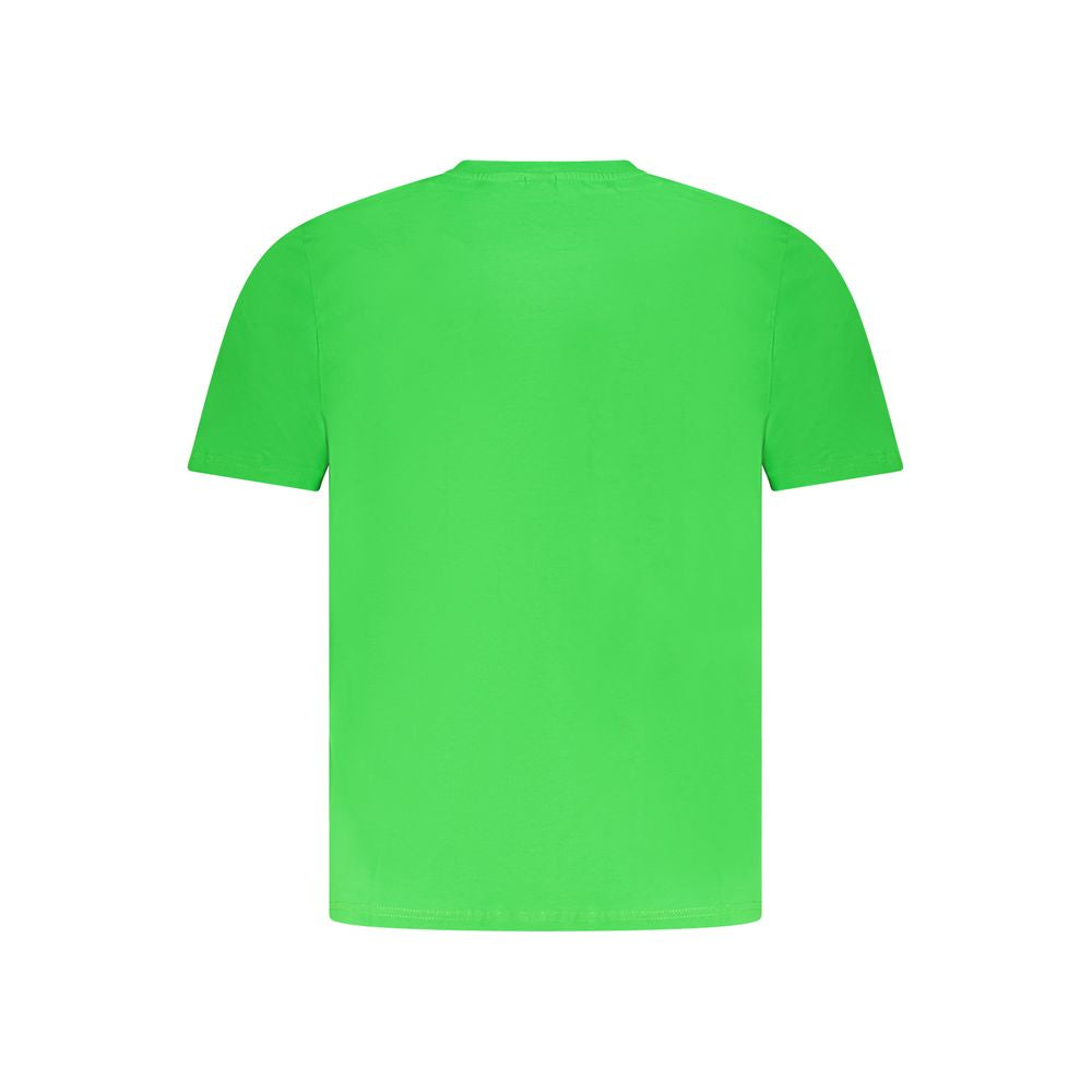 T-Shirt by North Sails for men in cotton green & print features an edgy silhouette, meticulously detailed with a sophisticated and for a truly edgy finish.