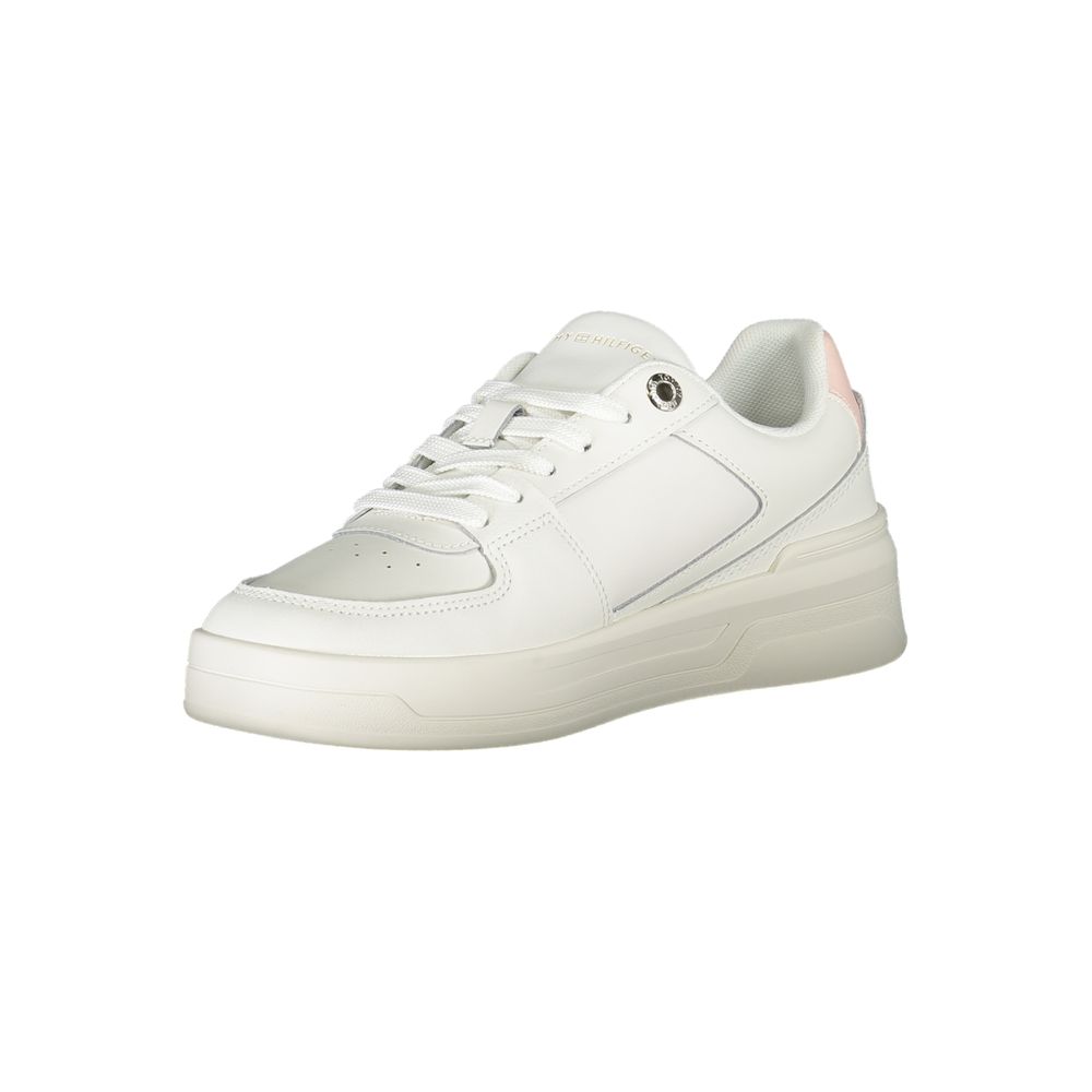 Sneakers by Tommy Hilfiger for women in polyester polyethylene leather white presents a sumptuous silhouette from the Women's Fashion Polyester Polyethylene Leather Sneakers collection, showcasing a sumptuous fashion style for an elevated aesthetic.