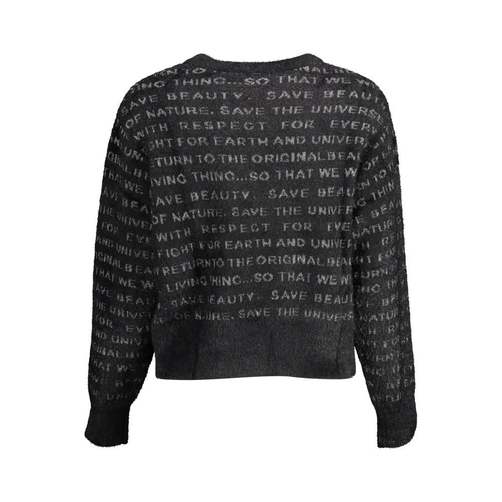 Sweater by Desigual for women in polyester black showcases a sumptuous silhouette, artfully finished with a sumptuous round neckline and for a sophisticated, sumptuous look.