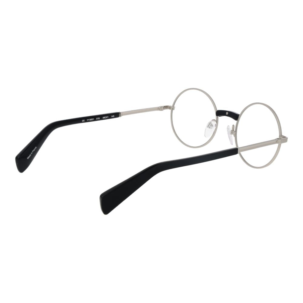 Eyeglasses Frames by Yohji Yamamoto for men in metal silver showcases a refined full-frame frame design with a refined silver coloured frame finish for a refined and sophisticated look.
