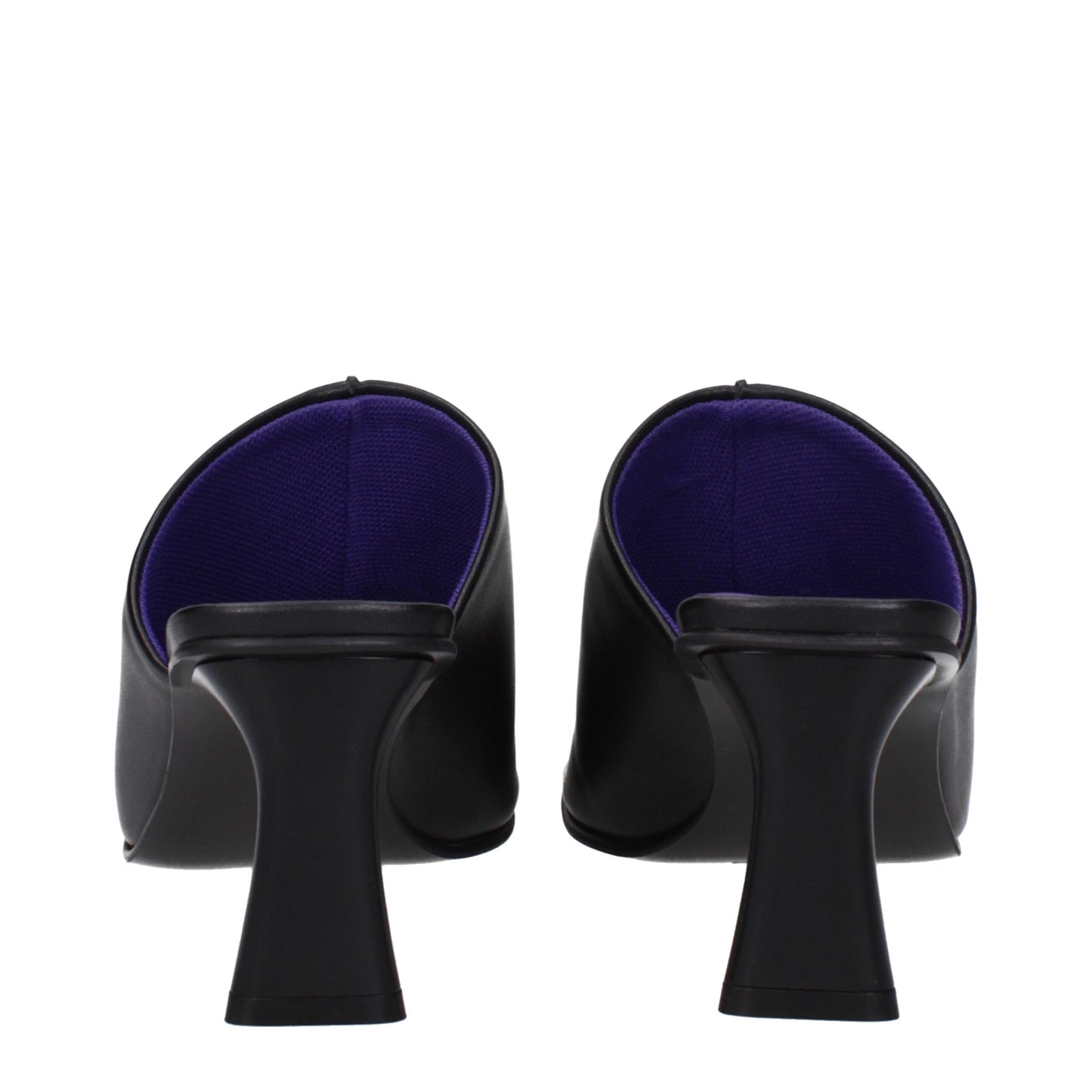 Mid-Heel Sandals by Stella McCartney for women in leather black features an exquisite silhouette, showcasing the exquisite Women's Leather Mid-Heel Sandals with a 7-5-cm-heel mid-heel and open toe style.