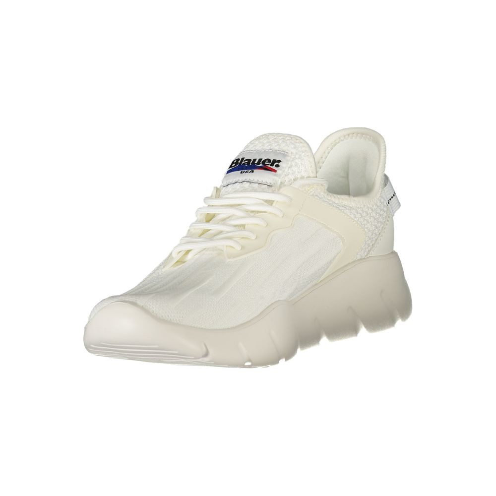 Sneakers by Blauer for men in polyester & polyethylene white features a sumptuous design, perfectly showcasing the sumptuous fashion style of this Men's Fashion Polyester & Polyethylene Sneakers.