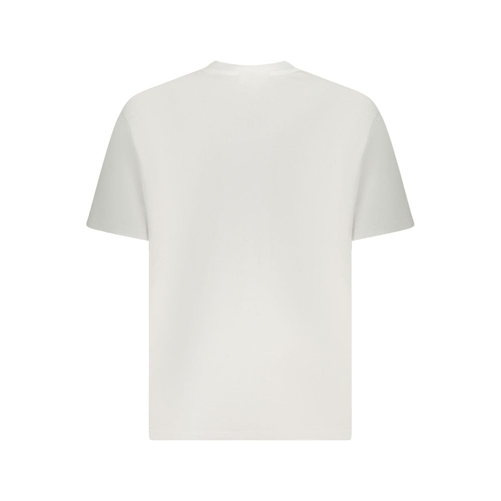 T-Shirt by Calvin Klein for men in cotton white features an on trend silhouette, perfectly showcasing a on trend and for an elevated aesthetic.