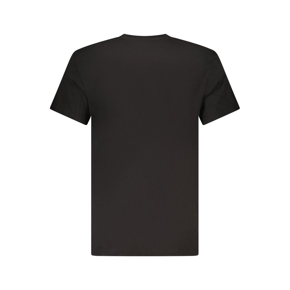T-Shirt by Tommy Hilfiger for men in cotton black features an edgy silhouette, meticulously detailed with a sophisticated and for a truly edgy finish.