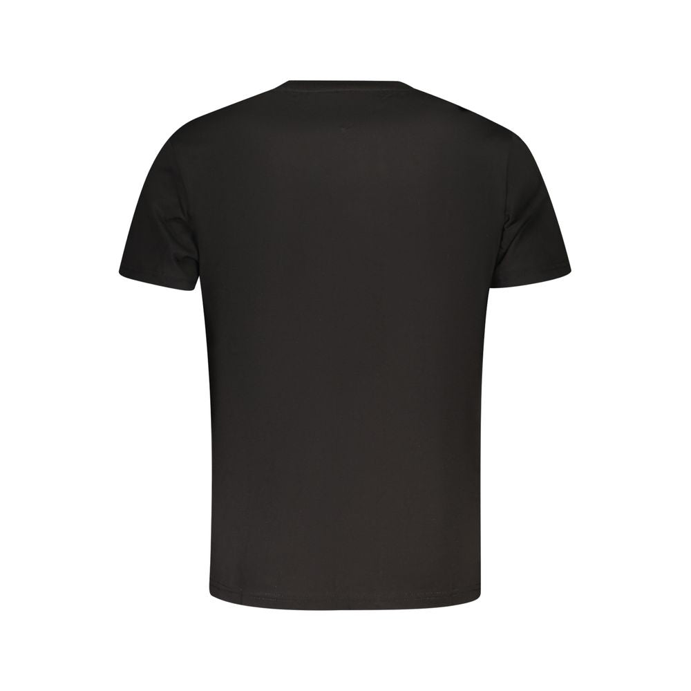 T-Shirt by Tommy Hilfiger for men in cotton black showcases a chic silhouette, artfully detailed with a chic and for a chic finish.
