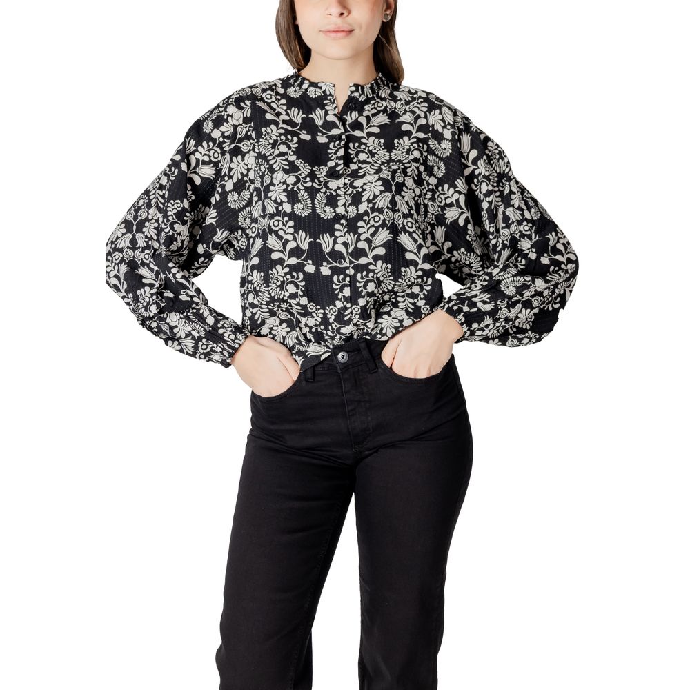 Shirt by ICHI for women in polyamide viscose black & floral features an polished silhouette, showcasing a sophisticated and detail for a truly polished finish.
