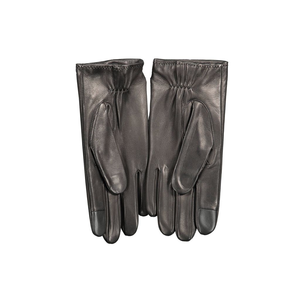 Gloves by Tommy Hilfiger for men in leather black features an distinguished silhouette, showcasing specialized insulating-properties and a refined gloves design for a sophisticated distinguished aesthetic.