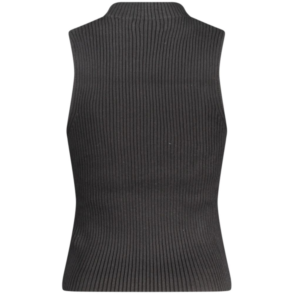 Tank Top by Guess Jeans for women in cotton black showcases a sumptuous silhouette, artfully detailed with a sumptuous and for a truly sumptuous finish.