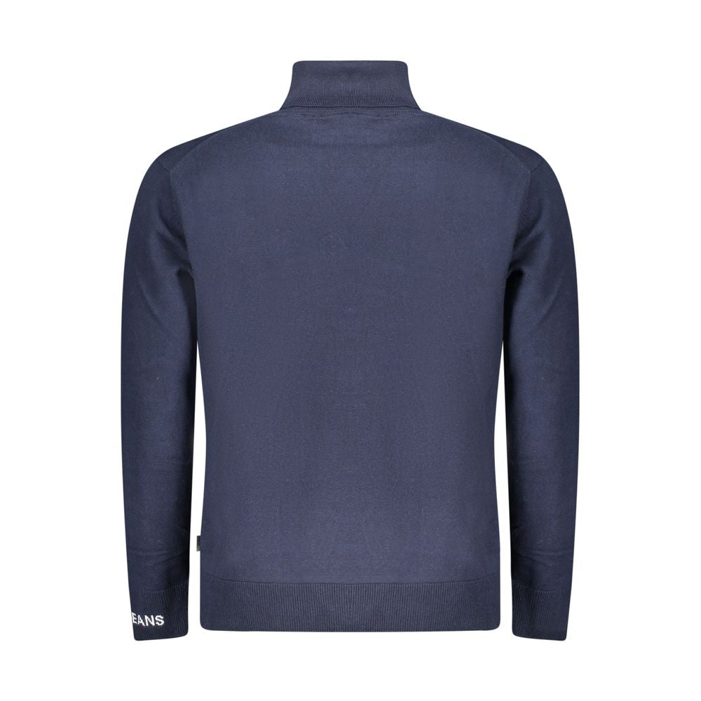 This Sweater by Pepe Jeans for men in cashmere cotton blend blue presents a understated silhouette, featuring a sophisticated and for a understated finish.