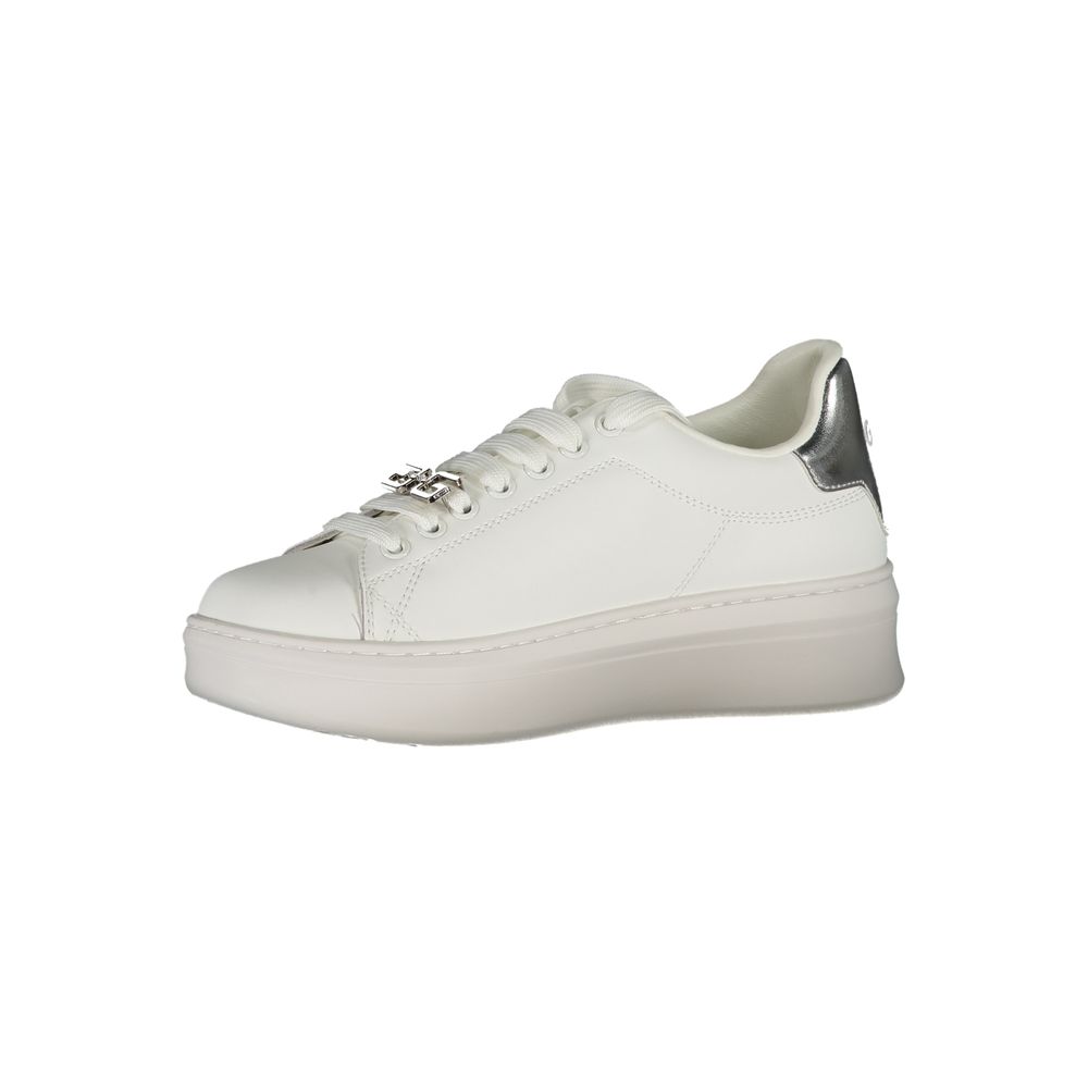 Athletic Sneakers by Gaelle Paris for women in polyurethane white features an stately silhouette, showcasing the signature athletic style of the Women's Athletic Polyurethane Sneakers collection with a truly stately finish.