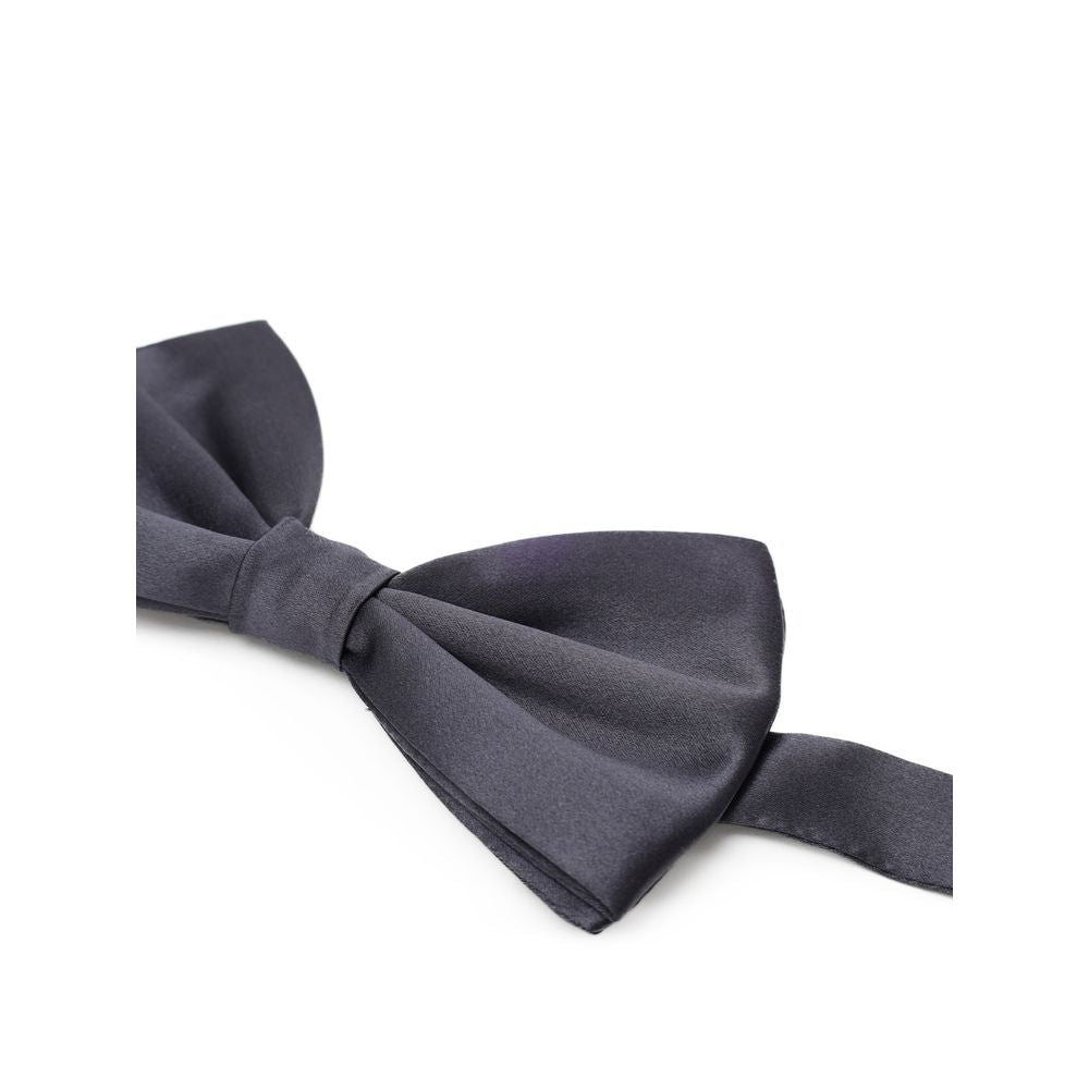 Necktie by Dolce & Gabbana for men in silk gray features a distinguished silhouette, artfully capturing the essence of the distinguished Silk Necktie design for a sophisticated look.