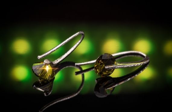 Women's earrings available at Moon Behind the Hill
