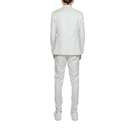 Pant Suit by Mulish for men in stretch viscose polyester beige presents a sharp silhouette, artfully finished with a sharp and a sophisticated slim for a truly sharp look.