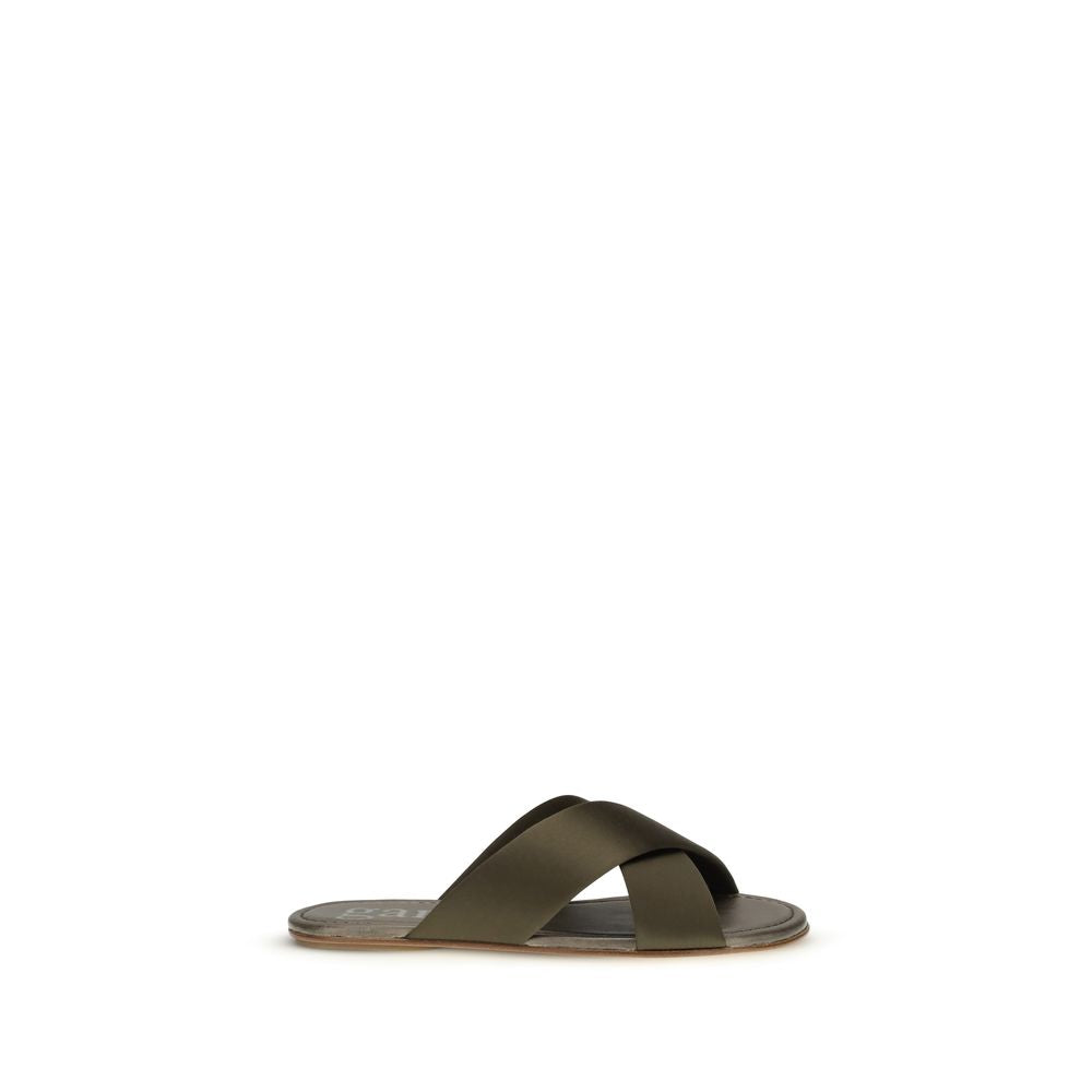 Flat Slider Sandals by Pedro García for women in tu & bos taurus calf leather brown, olive & signature features an architectural design from the Women's TU & Bos Taurus Calf Leather Flat Slider Sandals collection, defined by a architectural flat and for a architectural finish.