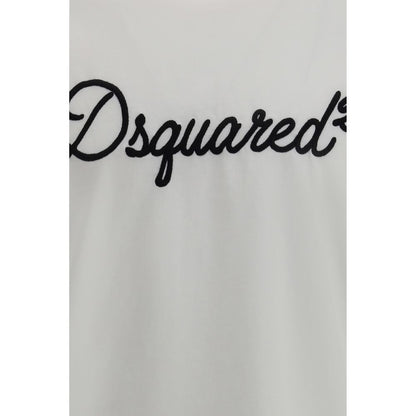 T-Shirt by Dsquared² for men in cotton white features an on trend silhouette, perfectly showcasing a on trend and for an elevated aesthetic.