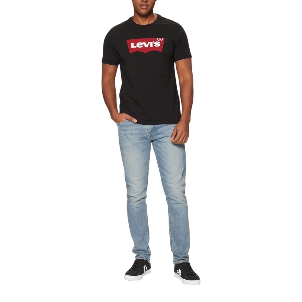 T-Shirt by Levi's for men in cotton black showcases a chic silhouette, artfully detailed with a chic round neckline and for a chic finish.