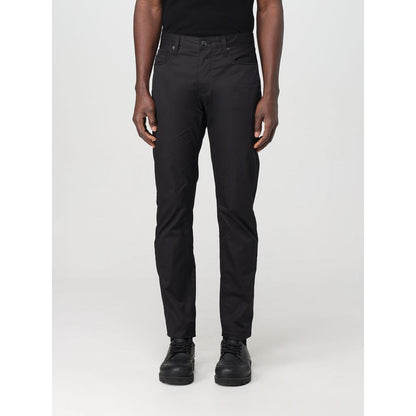 Casual Pants by Emporio Armani for men in cotton black features an sartorial regular-fit and long with a cut for a sartorial finish.