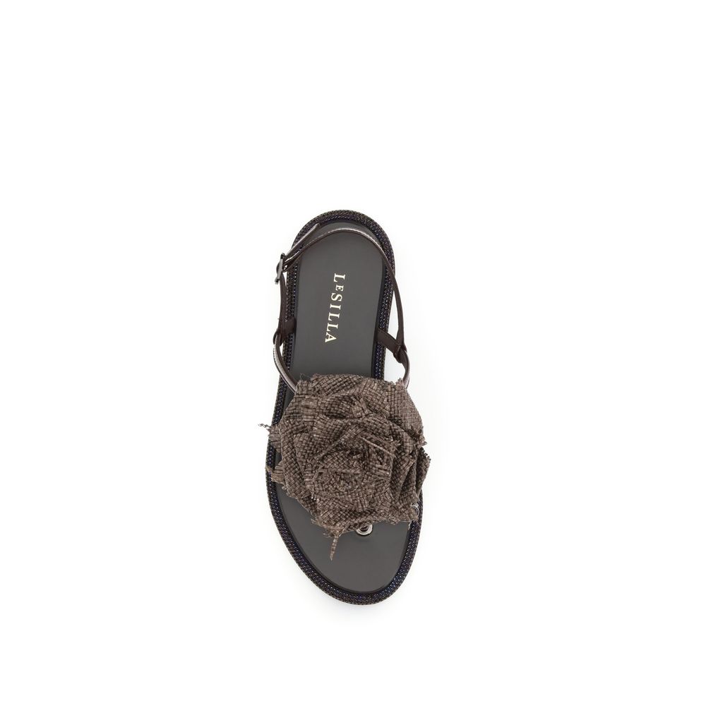 Flat Flip-Flop Sandals by LE SILLA for women in bos taurus calf leather brown & rose features an statuesque Women's Bos Taurus Calf Leather Flat Flip-Flop Sandals silhouette with a refined flat and elegant .