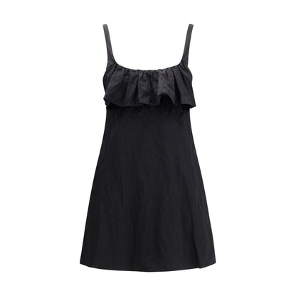 Dress by Chloé for women in polyamide silk satin & cotton black features an magnificent silhouette, artfully detailed with a magnificent and sleeveless that flows into an magnificent short mini.