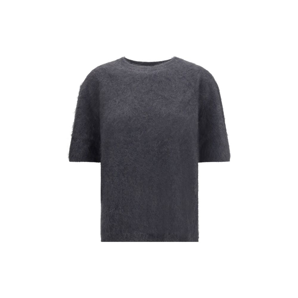 Sweater by Lisa Yang for women in cashmere gray & signature showcases a discreet silhouette, finished with a discreet crew neckline and short-sleeve for a discreet look.