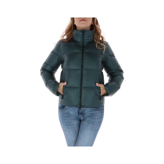 Puffer Jacket by Refrigiwear for women in nylon bicolour & black features a city-ready silhouette, detailed with insulated & windproof and a city-ready .