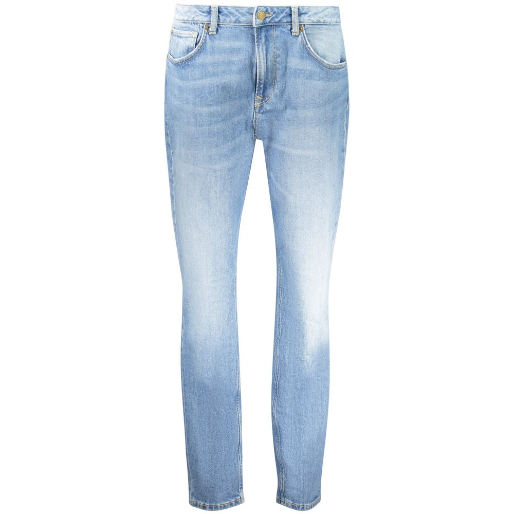 Jeans by Pepe Jeans for women in denim cotton blue presents a refined pantology silhouette, artfully defined by a refined pantology tapered-leg, long, and a sophisticated .